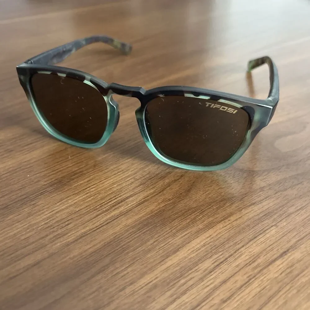 Tifosi  Sunglasses Rectangular Brown and Turquoise with Case Used